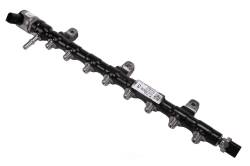 GM - GM OEM LM2 3.0L Fuel Rail (2020-2022)