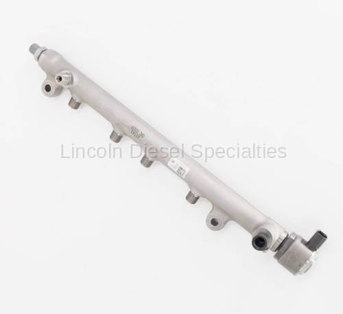 GM - GM OEM L5P Drivers Side Fuel Rail (2017-2023)