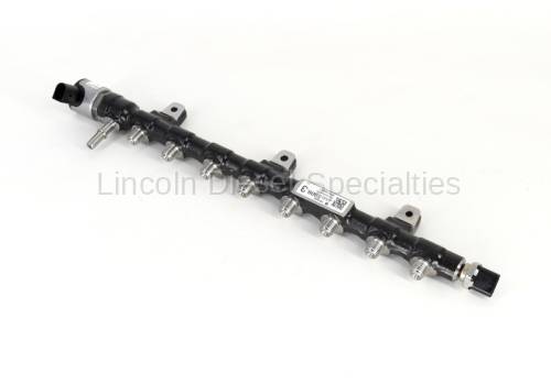 GM - GM OEM LM2 3.0L Fuel Rail (2020-2022)